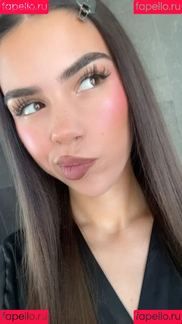 Leah Halton / leahhalton_ Onlyfans Photo Gallery 