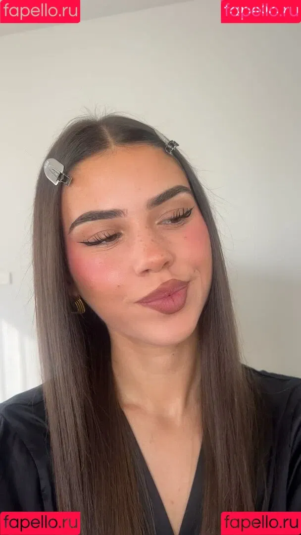 Leah Halton / leahhalton_ Onlyfans Photo Gallery 