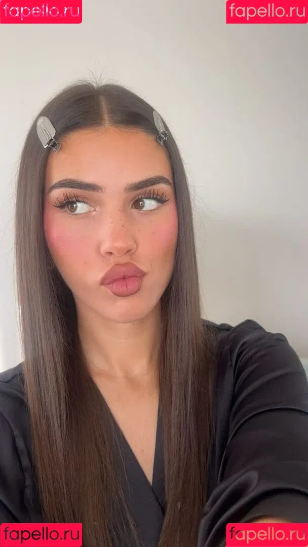 Leah Halton / leahhalton_ Onlyfans Photo Gallery 