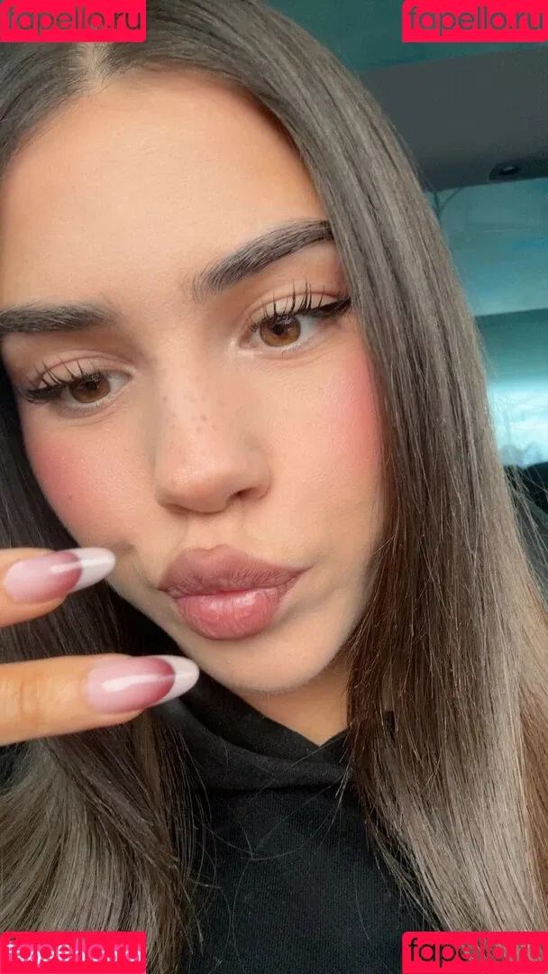 Leah Halton / leahhalton_ Onlyfans Photo Gallery 