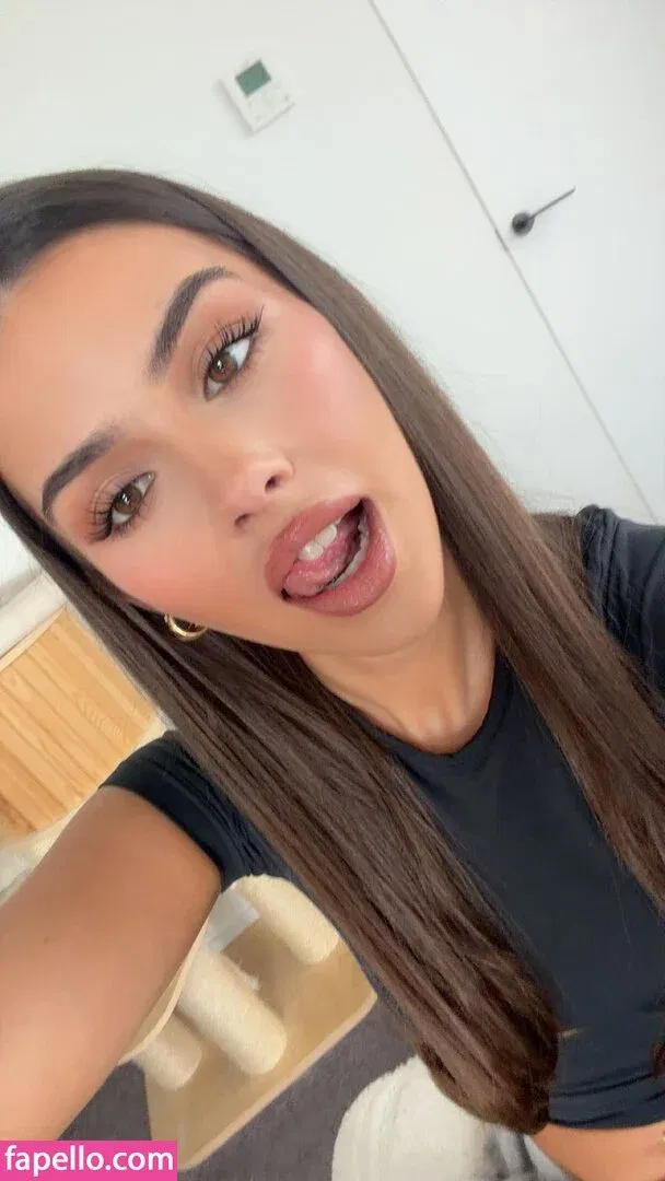 Leah Halton / leahhalton_ Onlyfans Photo Gallery 