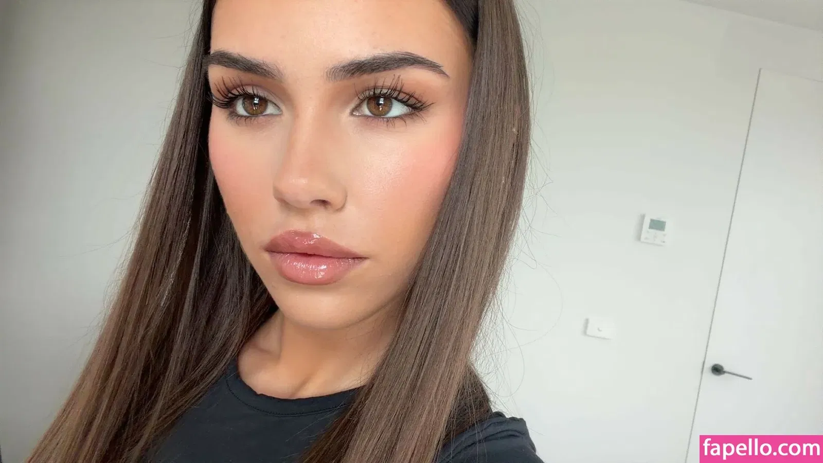 Leah Halton / leahhalton_ Onlyfans Photo Gallery 