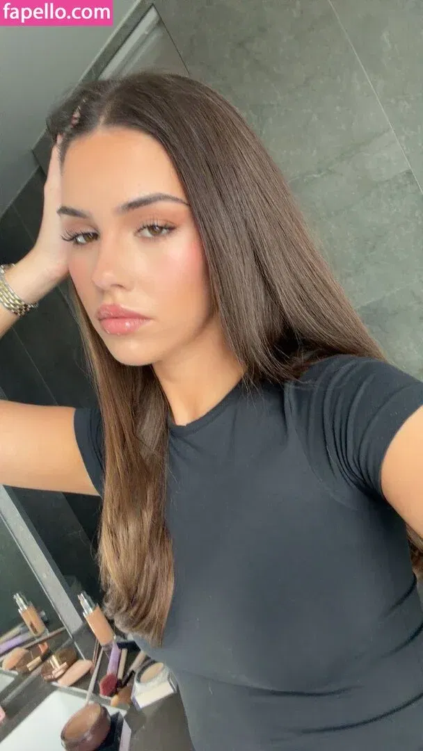 Leah Halton / leahhalton_ Onlyfans Photo Gallery 