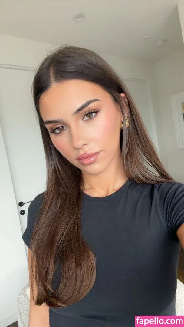 Leah Halton / leahhalton_ Onlyfans Photo Gallery 