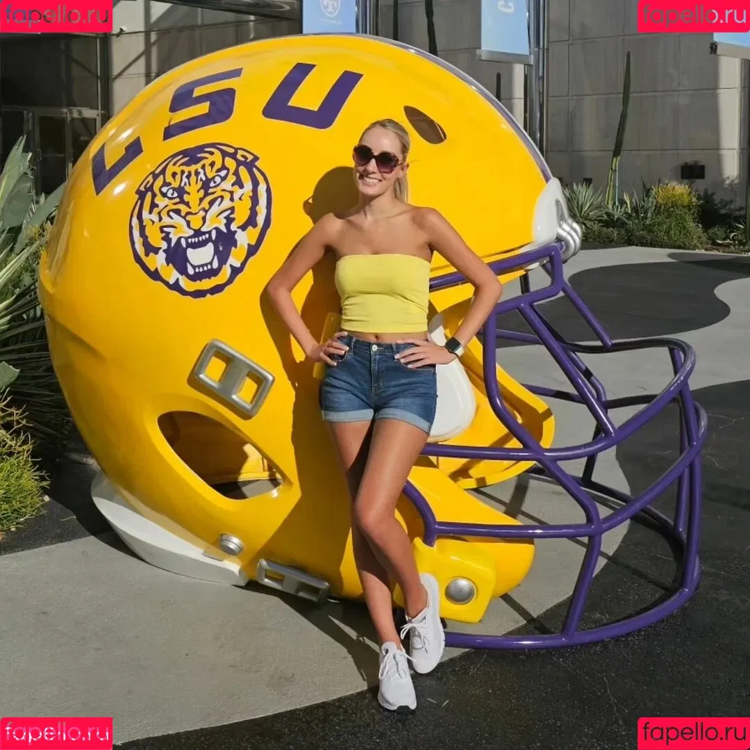 Dayna Knight / daynaknight702 Onlyfans Photo Gallery 