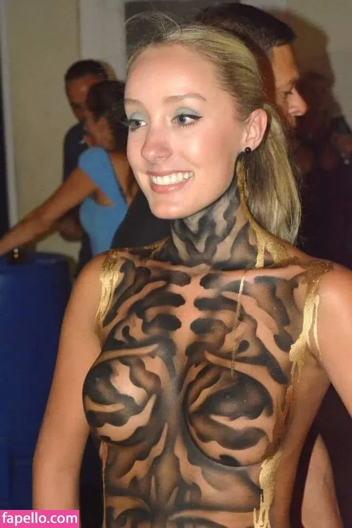 Dayna Knight / daynaknight702 Onlyfans Photo Gallery 