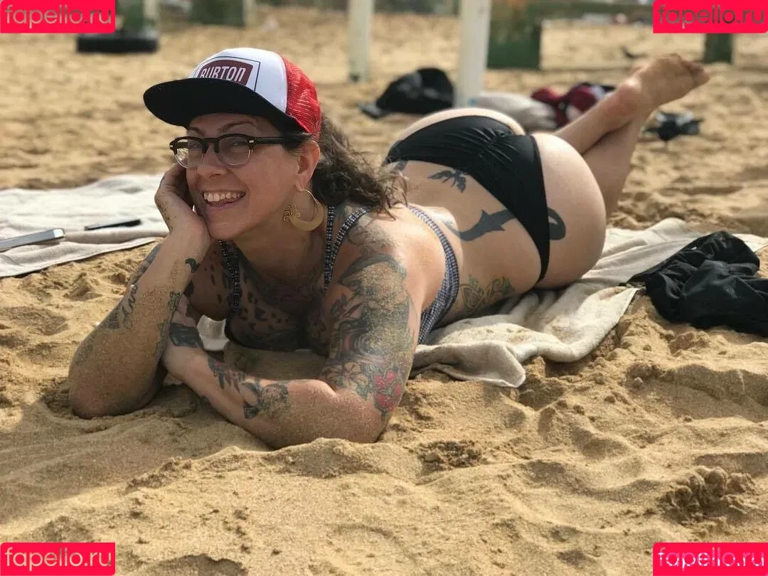 Danielle Colby / DanielleColby / daniellecolbyamericanpicker Onlyfans Photo Gallery 
