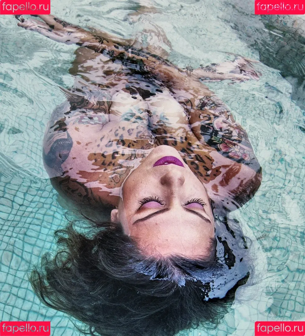 Danielle Colby / DanielleColby / daniellecolbyamericanpicker Onlyfans Photo Gallery 