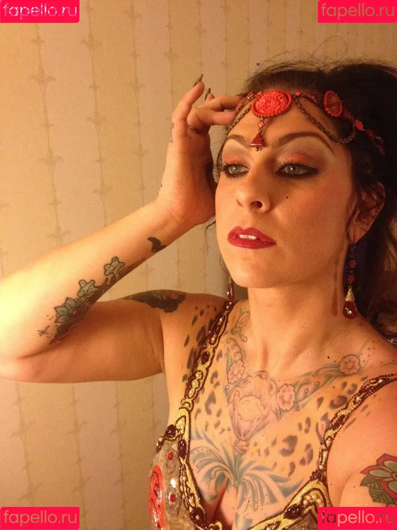 Danielle Colby / DanielleColby / daniellecolbyamericanpicker Onlyfans Photo Gallery 