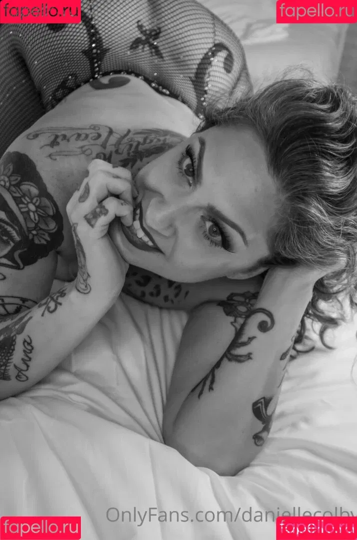 Danielle Colby / DanielleColby / daniellecolbyamericanpicker Onlyfans Photo Gallery 