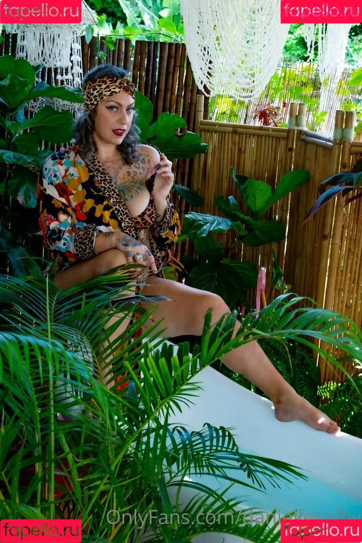 Danielle Colby / DanielleColby / daniellecolbyamericanpicker Onlyfans Photo Gallery 
