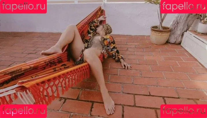Danielle Colby / DanielleColby / daniellecolbyamericanpicker Onlyfans Photo Gallery 