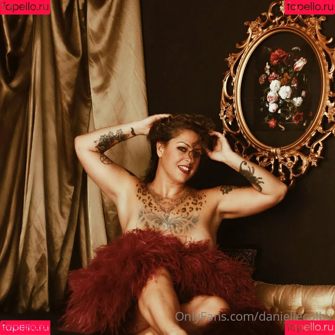 Danielle Colby / DanielleColby / daniellecolbyamericanpicker Onlyfans Photo Gallery 