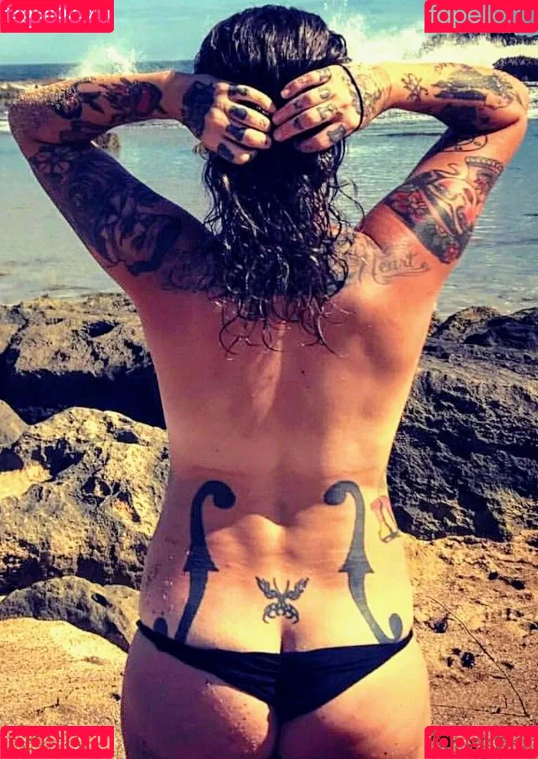 Danielle Colby / DanielleColby / daniellecolbyamericanpicker Onlyfans Photo Gallery 