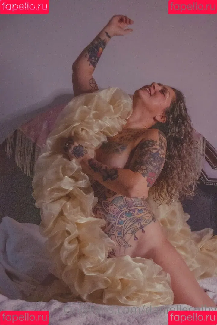 Danielle Colby / DanielleColby / daniellecolbyamericanpicker Onlyfans Photo Gallery 