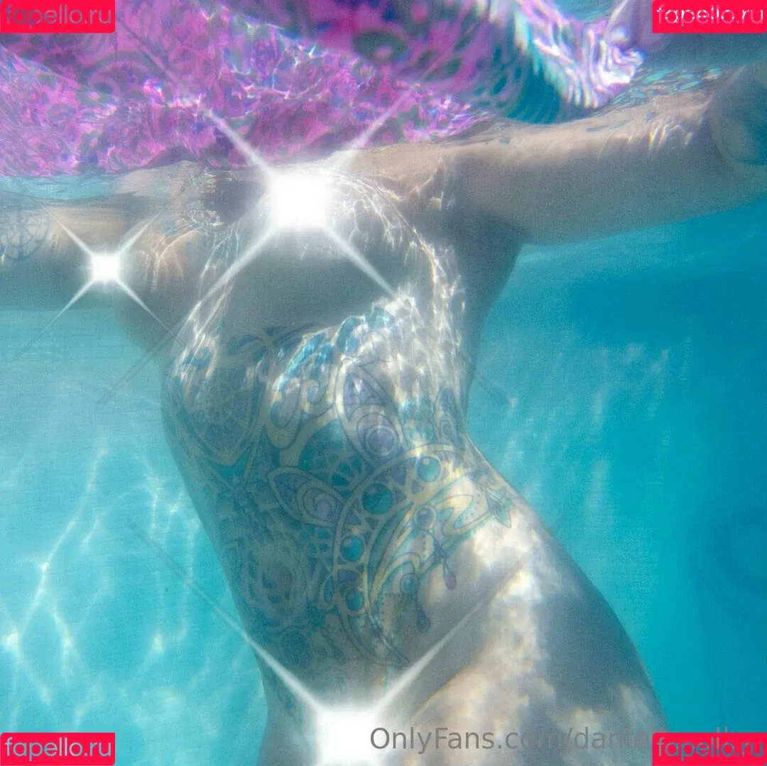 Danielle Colby / DanielleColby / daniellecolbyamericanpicker Onlyfans Photo Gallery 