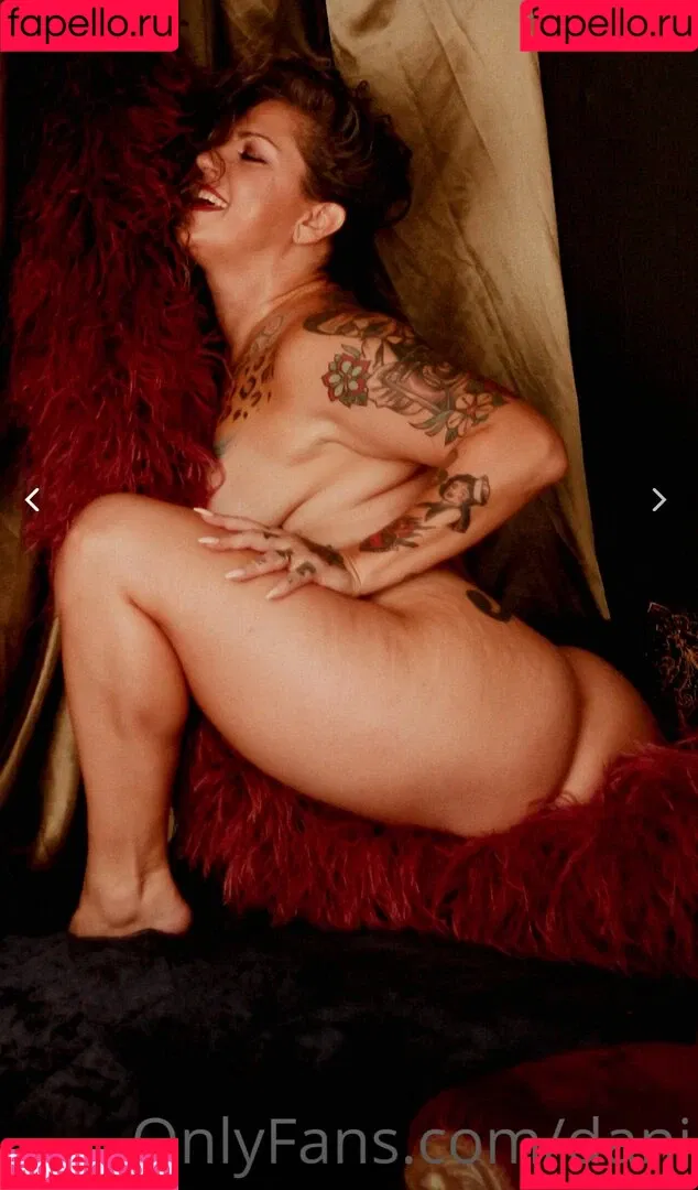 Danielle Colby / DanielleColby / daniellecolbyamericanpicker Onlyfans Photo Gallery 