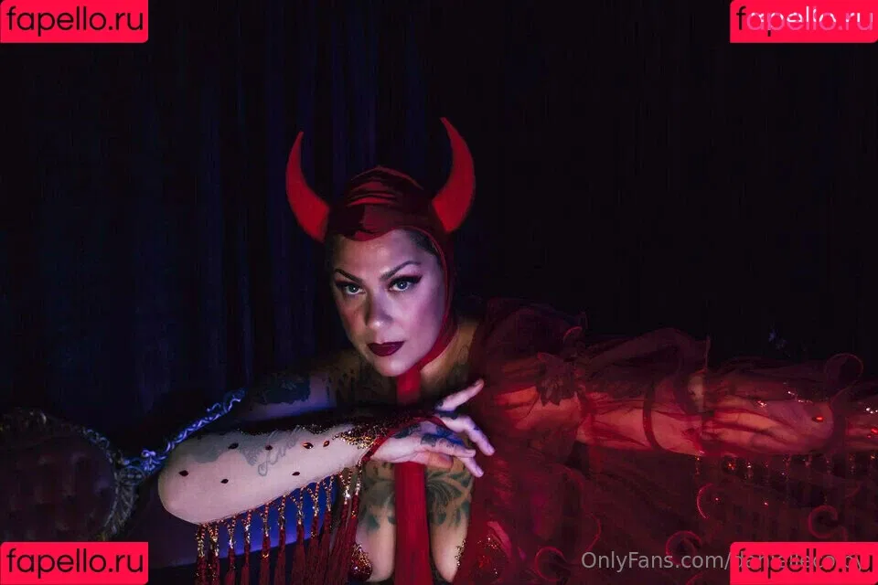 Danielle Colby / DanielleColby / daniellecolbyamericanpicker Onlyfans Photo Gallery 