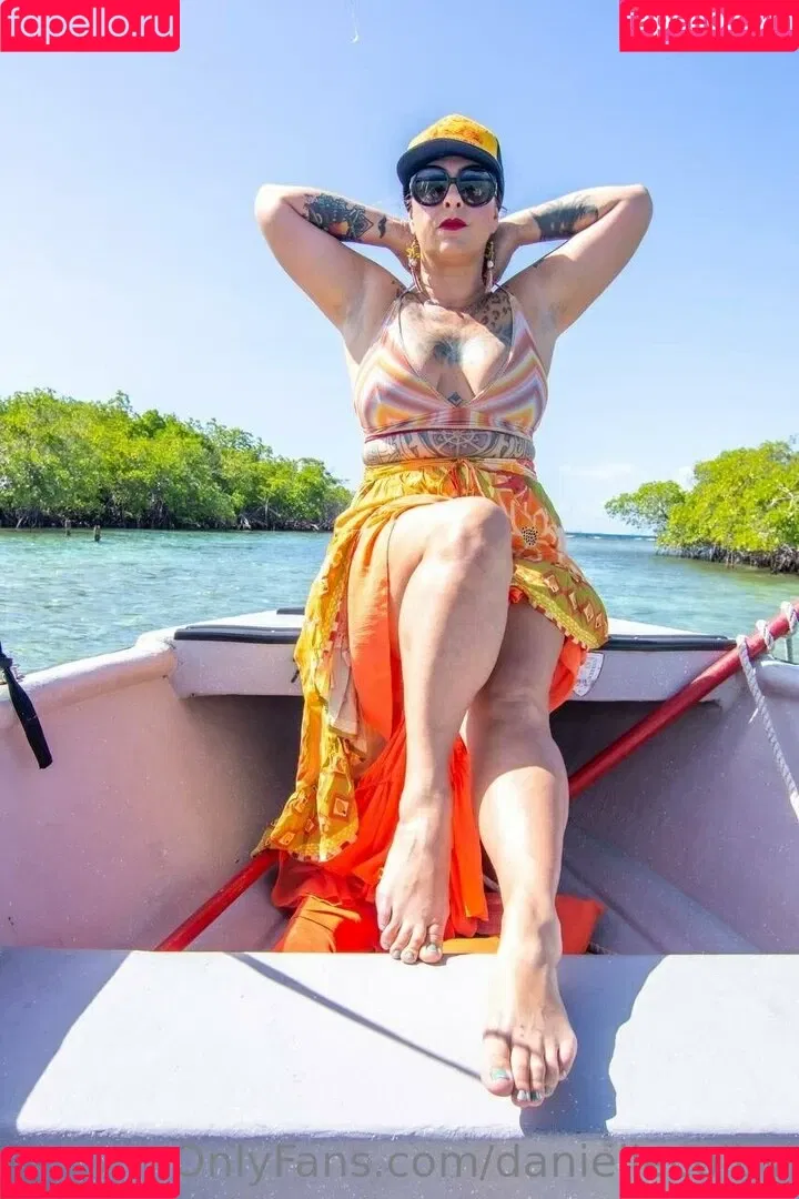 Danielle Colby / DanielleColby / daniellecolbyamericanpicker Onlyfans Photo Gallery 