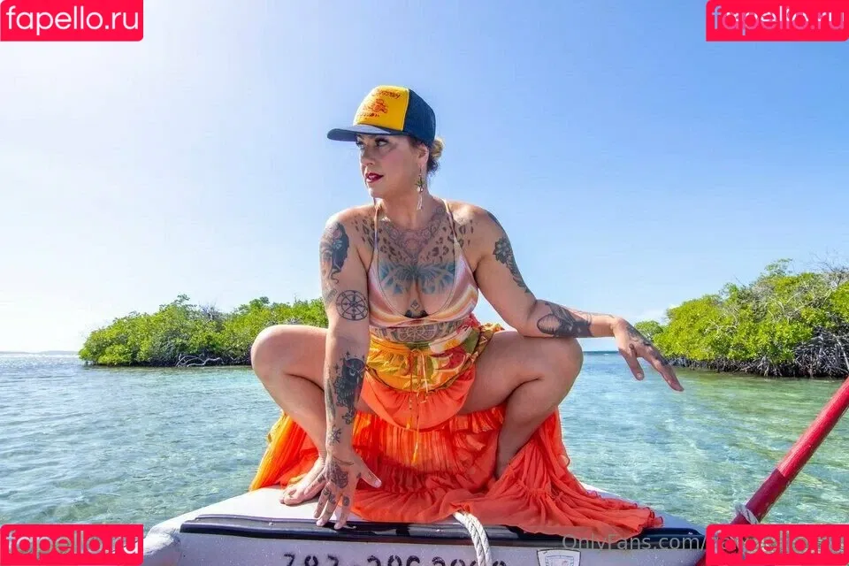 Danielle Colby / DanielleColby / daniellecolbyamericanpicker Onlyfans Photo Gallery 
