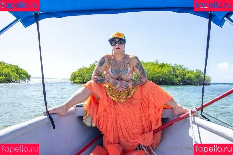 Danielle Colby / DanielleColby / daniellecolbyamericanpicker Onlyfans Photo Gallery 
