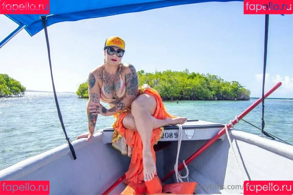 Danielle Colby / DanielleColby / daniellecolbyamericanpicker Onlyfans Photo Gallery 