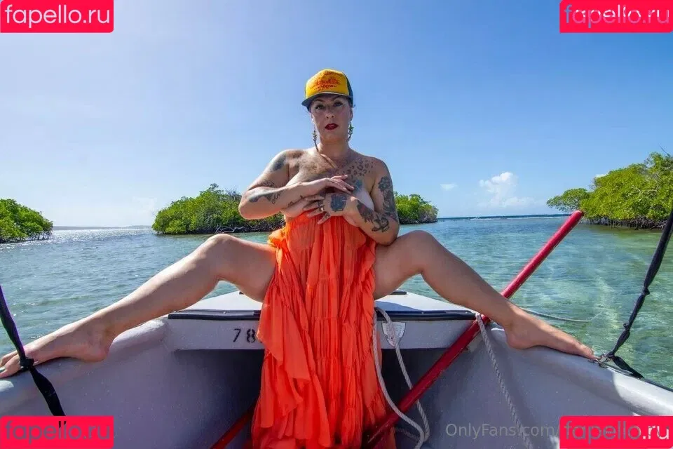 Danielle Colby / DanielleColby / daniellecolbyamericanpicker Onlyfans Photo Gallery 