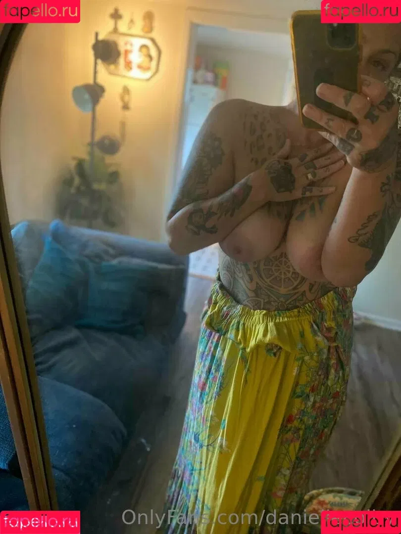Danielle Colby / DanielleColby / daniellecolbyamericanpicker Onlyfans Photo Gallery 