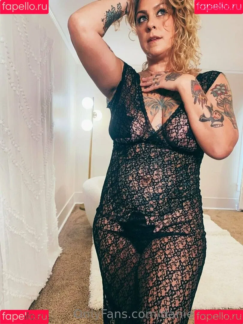 Danielle Colby / DanielleColby / daniellecolbyamericanpicker Onlyfans Photo Gallery 