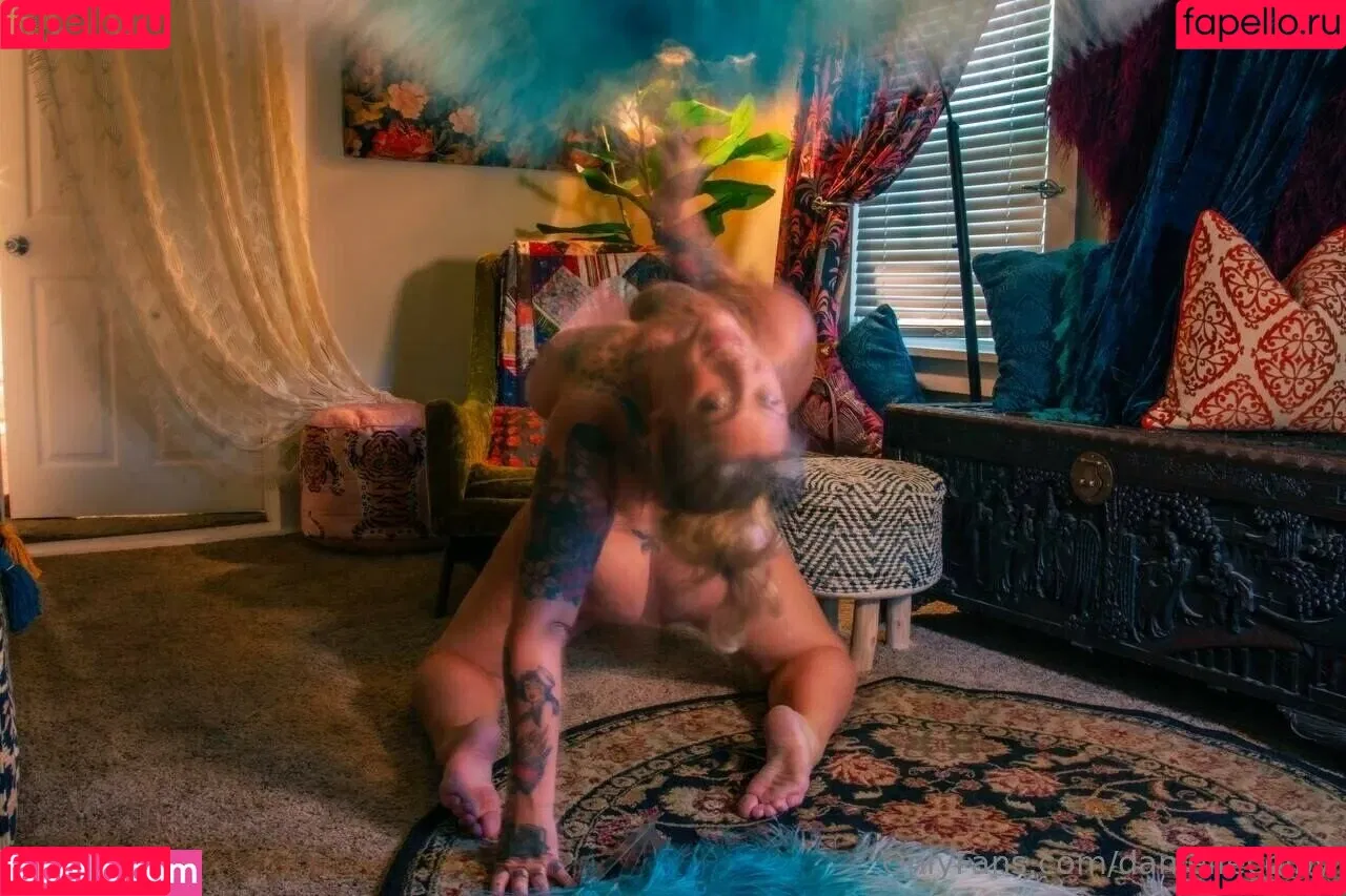 Danielle Colby / DanielleColby / daniellecolbyamericanpicker Onlyfans Photo Gallery 