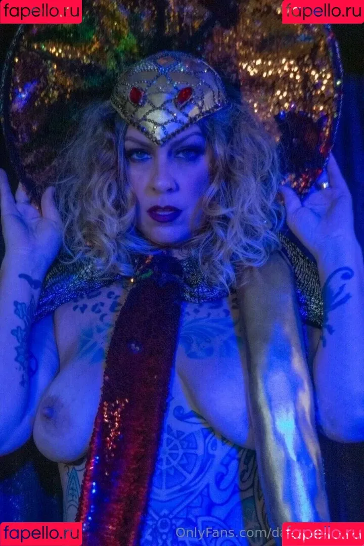 Danielle Colby / DanielleColby / daniellecolbyamericanpicker Onlyfans Photo Gallery 