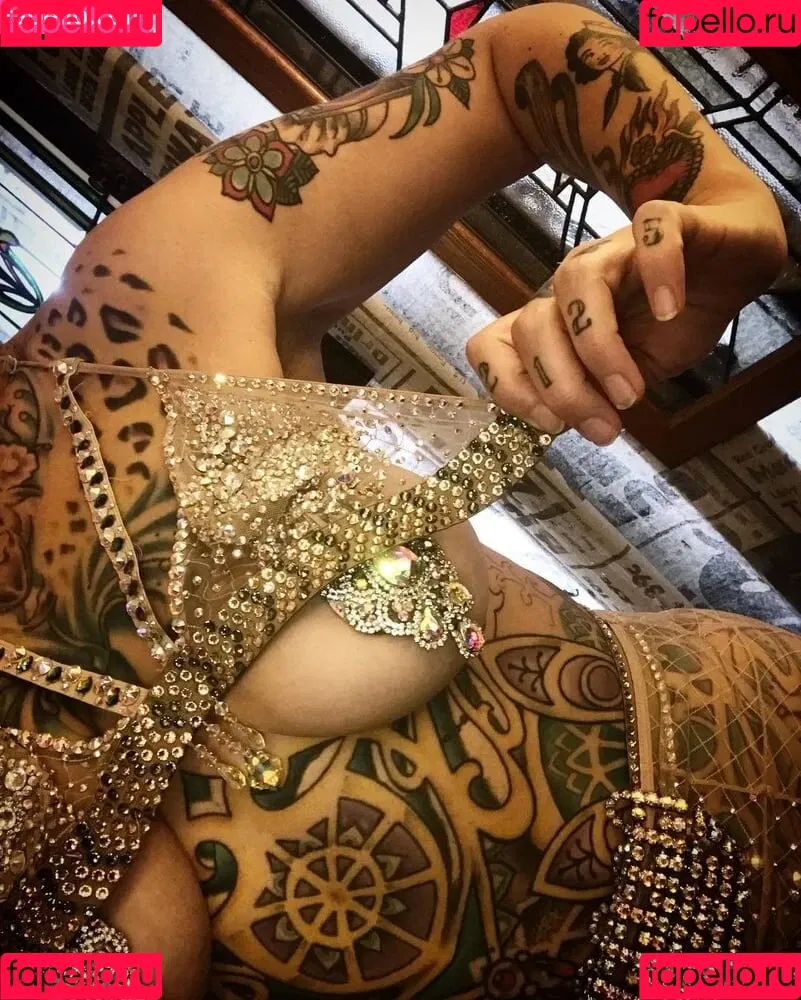 Danielle Colby / DanielleColby / daniellecolbyamericanpicker Onlyfans Photo Gallery 