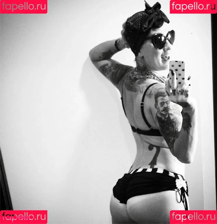 Danielle Colby / DanielleColby / daniellecolbyamericanpicker Onlyfans Photo Gallery 