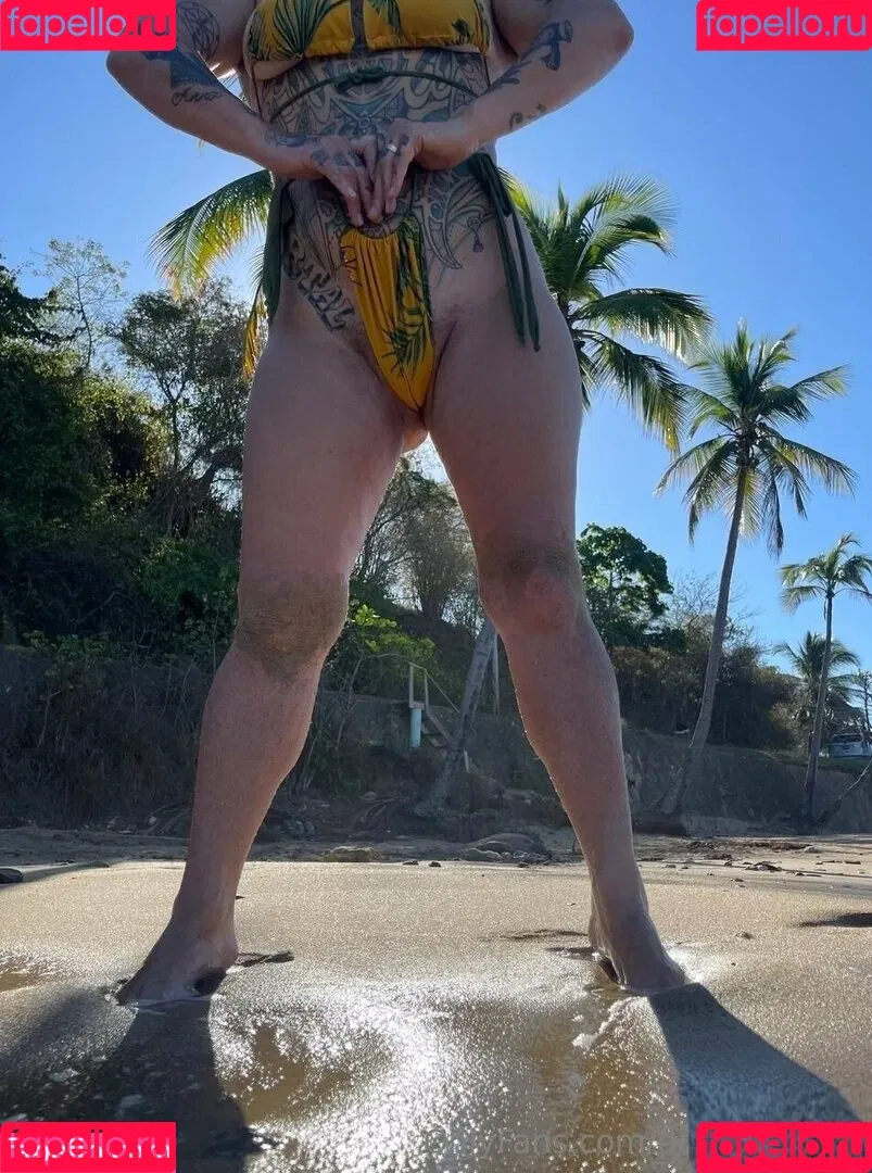 Danielle Colby / DanielleColby / daniellecolbyamericanpicker Onlyfans Photo Gallery 