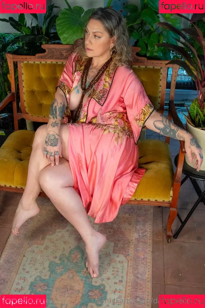 Danielle Colby / DanielleColby / daniellecolbyamericanpicker Onlyfans Photo Gallery 