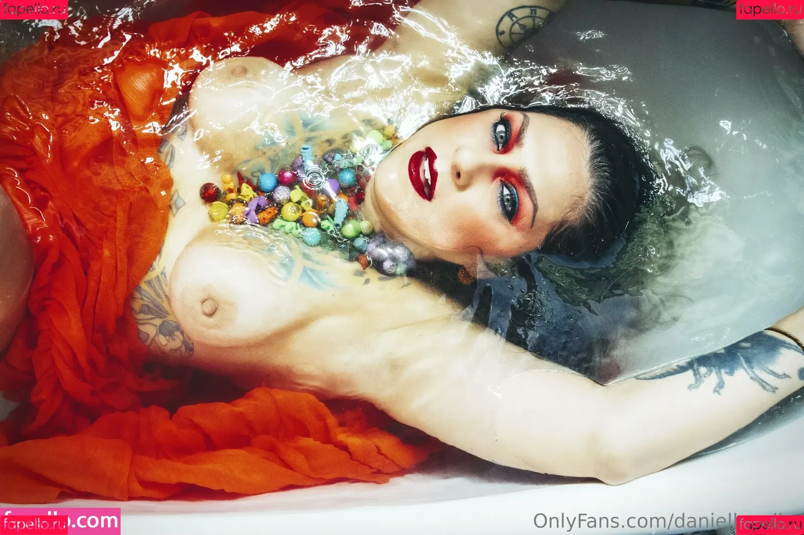 Danielle Colby / DanielleColby / daniellecolbyamericanpicker Onlyfans Photo Gallery 