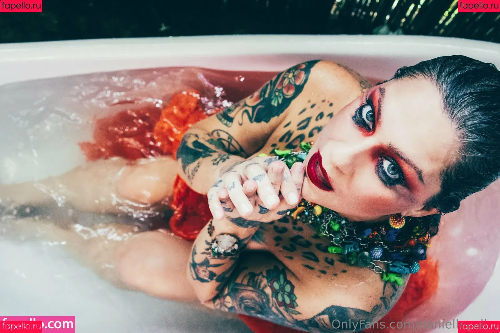 Danielle Colby / DanielleColby / daniellecolbyamericanpicker Onlyfans Photo Gallery 