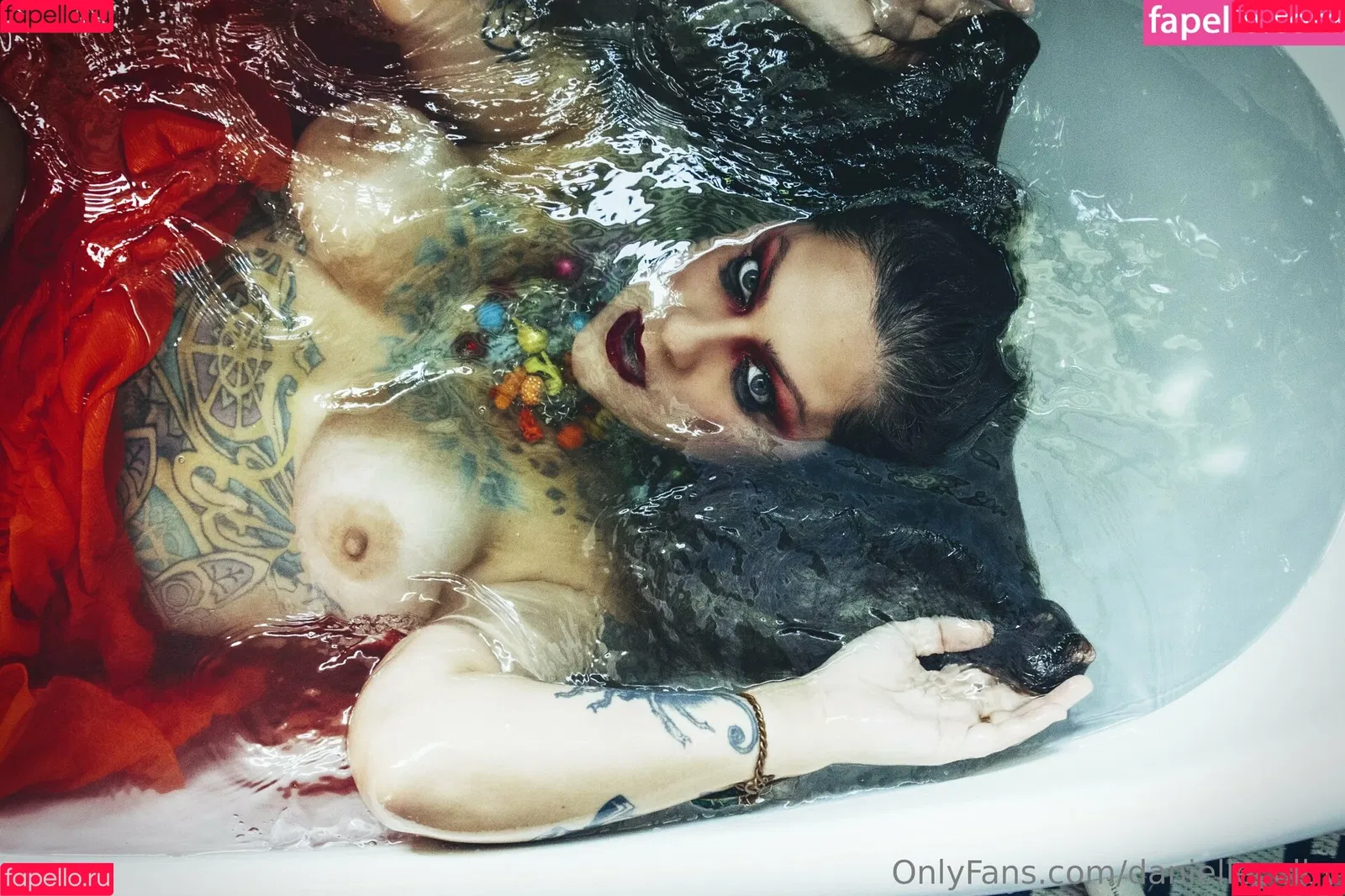 Danielle Colby / DanielleColby / daniellecolbyamericanpicker Onlyfans Photo Gallery 