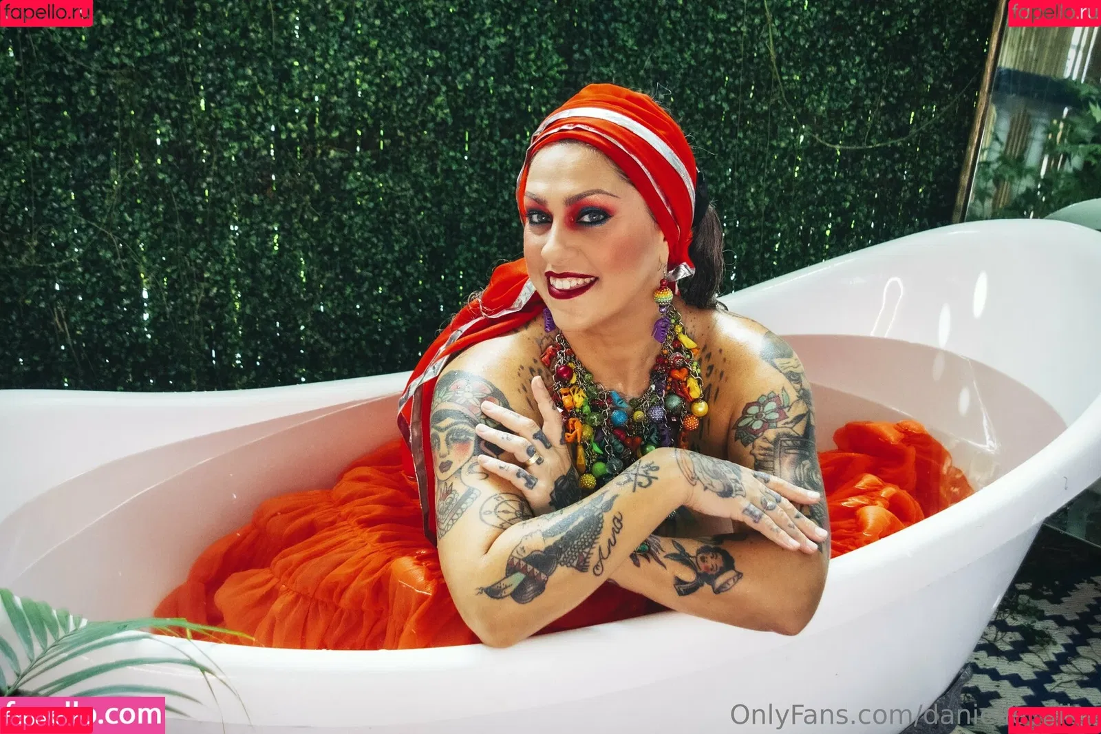 Danielle Colby / DanielleColby / daniellecolbyamericanpicker Onlyfans Photo Gallery 