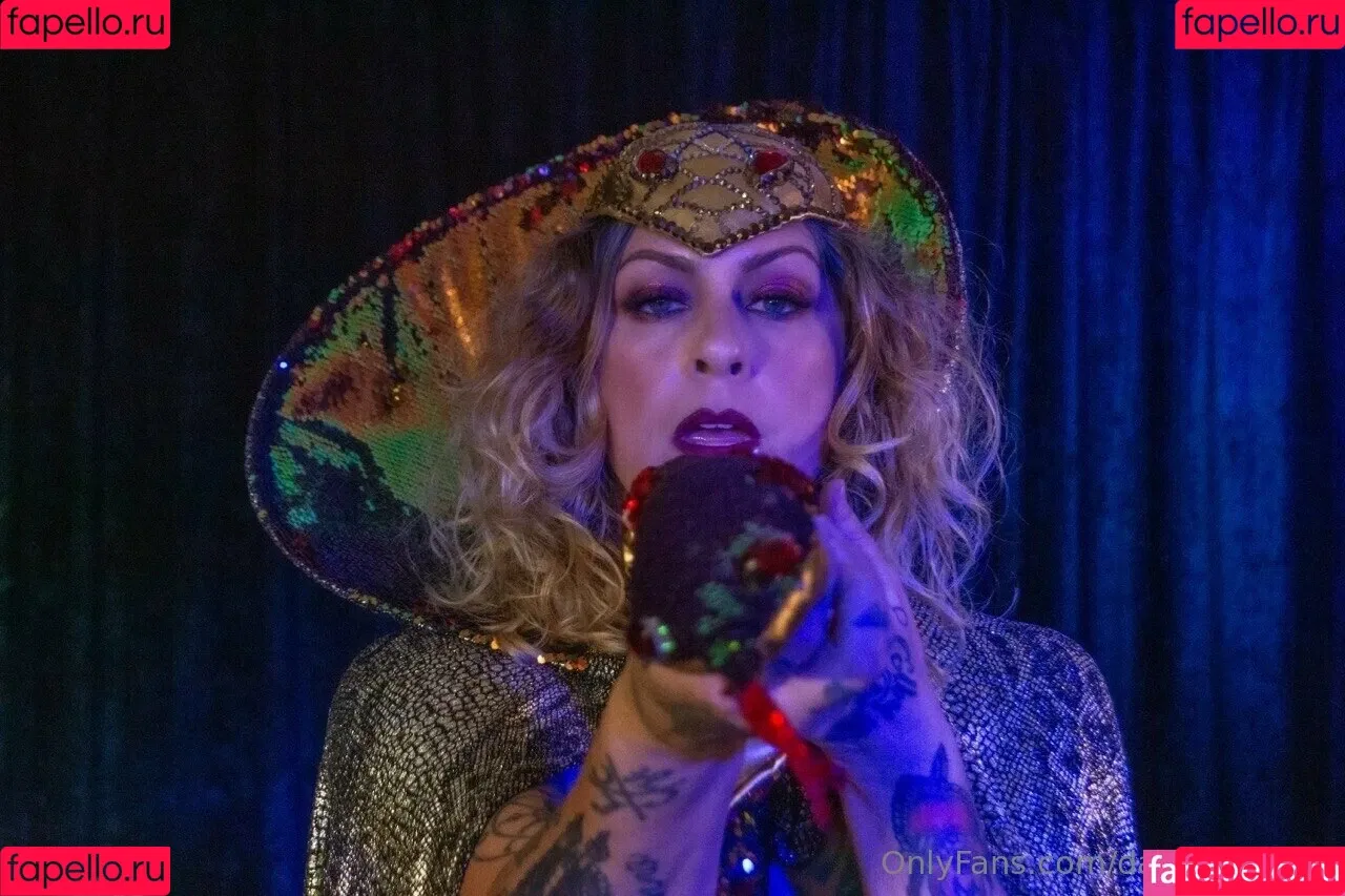 Danielle Colby / DanielleColby / daniellecolbyamericanpicker Onlyfans Photo Gallery 