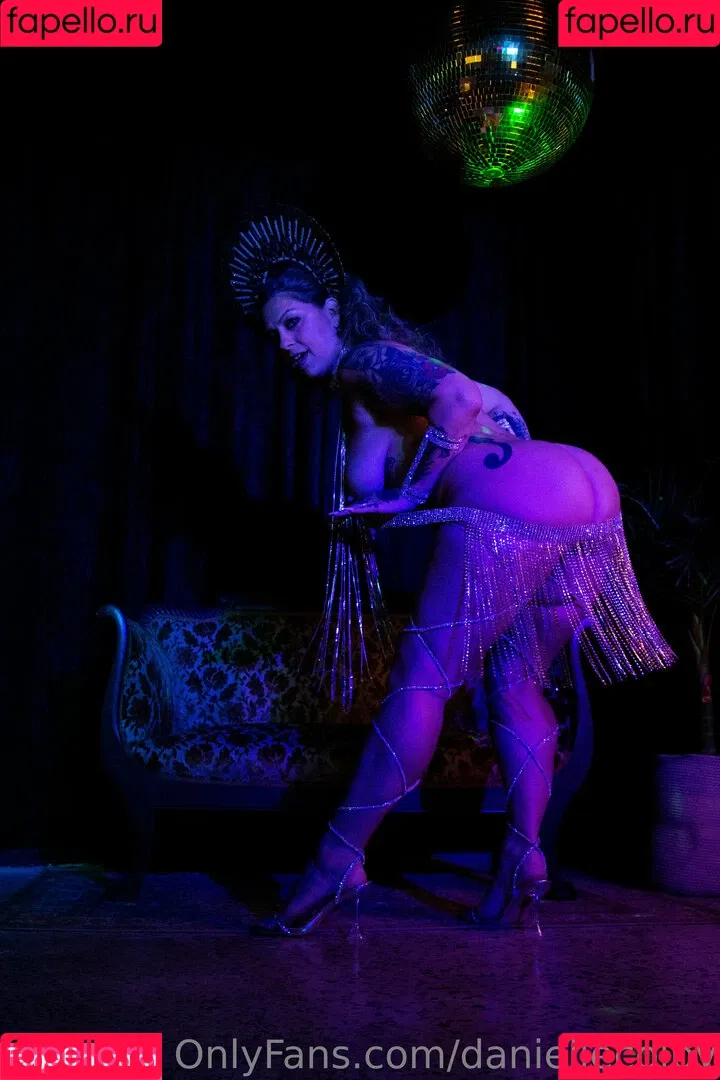 Danielle Colby / DanielleColby / daniellecolbyamericanpicker Onlyfans Photo Gallery 