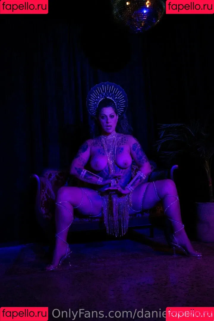 Danielle Colby / DanielleColby / daniellecolbyamericanpicker Onlyfans Photo Gallery 