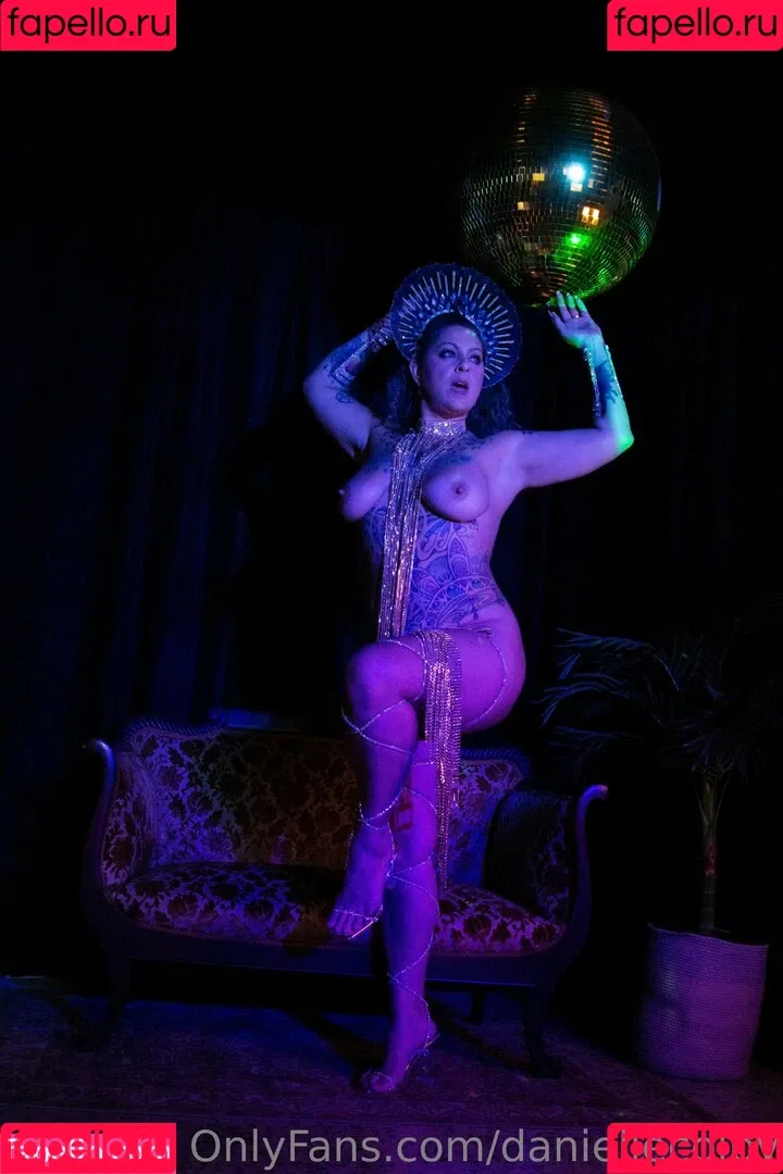 Danielle Colby / DanielleColby / daniellecolbyamericanpicker Onlyfans Photo Gallery 