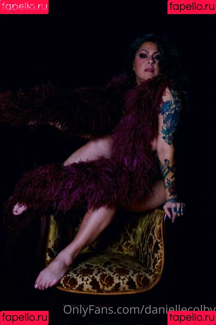 Danielle Colby / DanielleColby / daniellecolbyamericanpicker Onlyfans Photo Gallery 