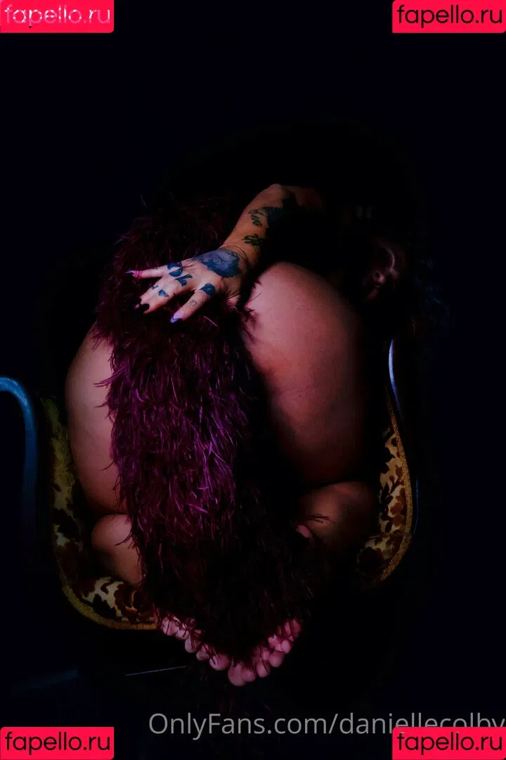 Danielle Colby / DanielleColby / daniellecolbyamericanpicker Onlyfans Photo Gallery 