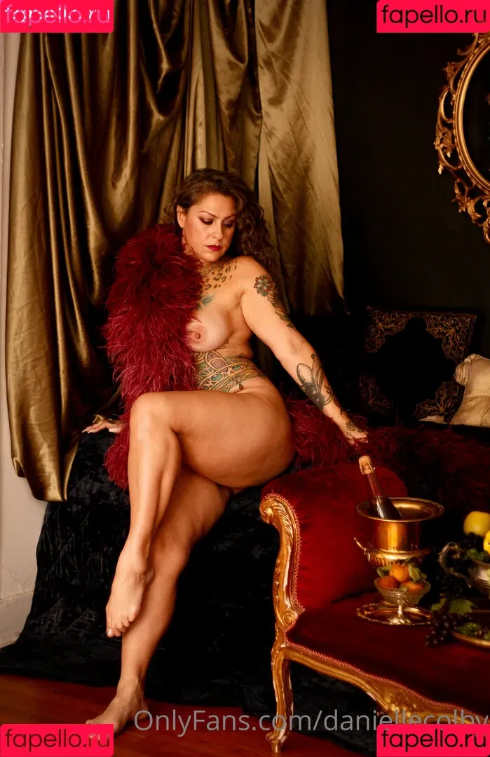 Danielle Colby / DanielleColby / daniellecolbyamericanpicker Onlyfans Photo Gallery 