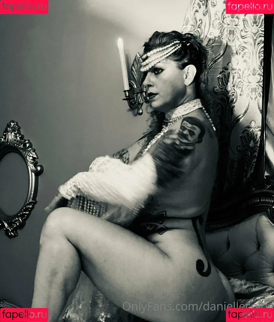 Danielle Colby / DanielleColby / daniellecolbyamericanpicker Onlyfans Photo Gallery 