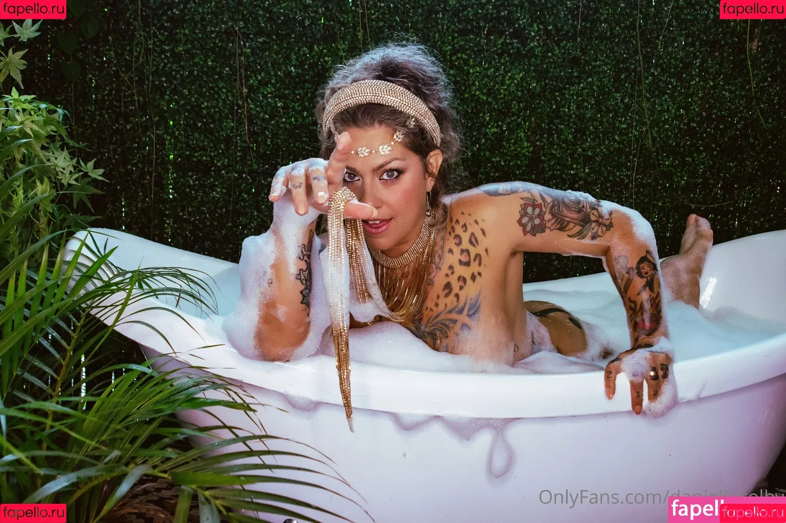Danielle Colby / DanielleColby / daniellecolbyamericanpicker Onlyfans Photo Gallery 