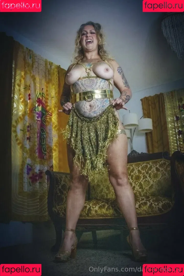Danielle Colby / DanielleColby / daniellecolbyamericanpicker Onlyfans Photo Gallery 