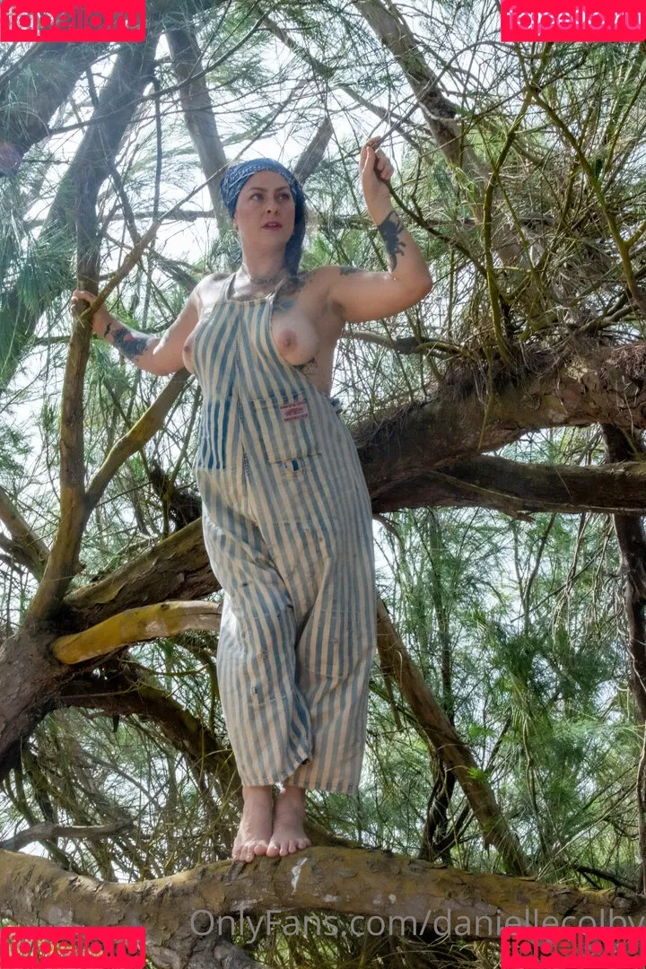 Danielle Colby / DanielleColby / daniellecolbyamericanpicker Onlyfans Photo Gallery 